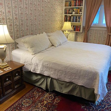 Bernard Gray Hall Bed And Breakfast Niagara-on-the-Lake Exterior foto